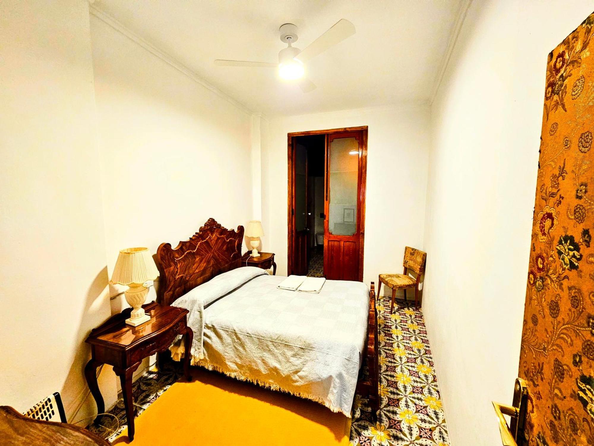 Aparthotel La Traviata - Buñol Habitación foto