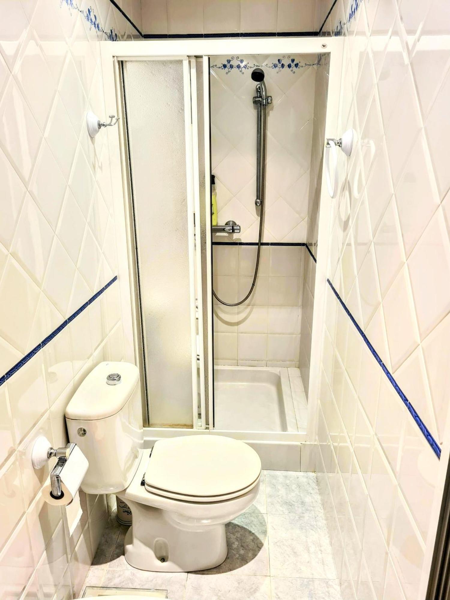 Aparthotel La Traviata - Buñol Habitación foto