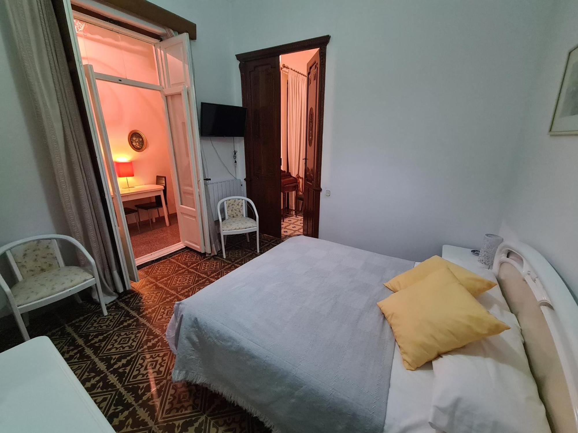 Aparthotel La Traviata - Buñol Habitación foto