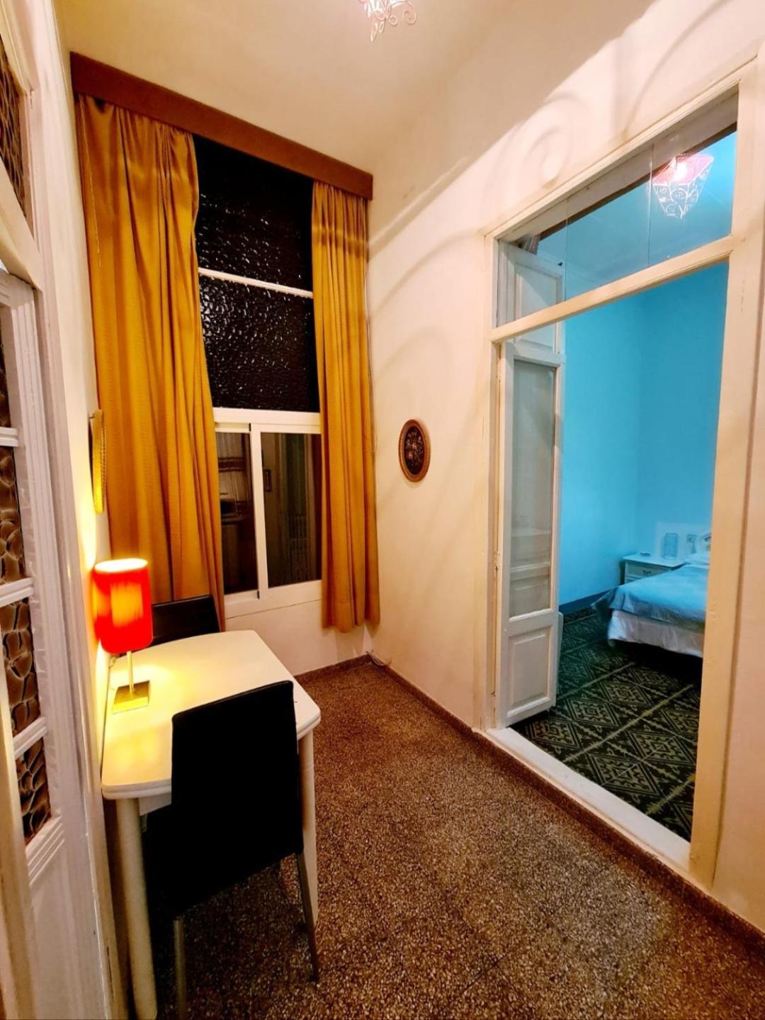 Aparthotel La Traviata - Buñol Habitación foto